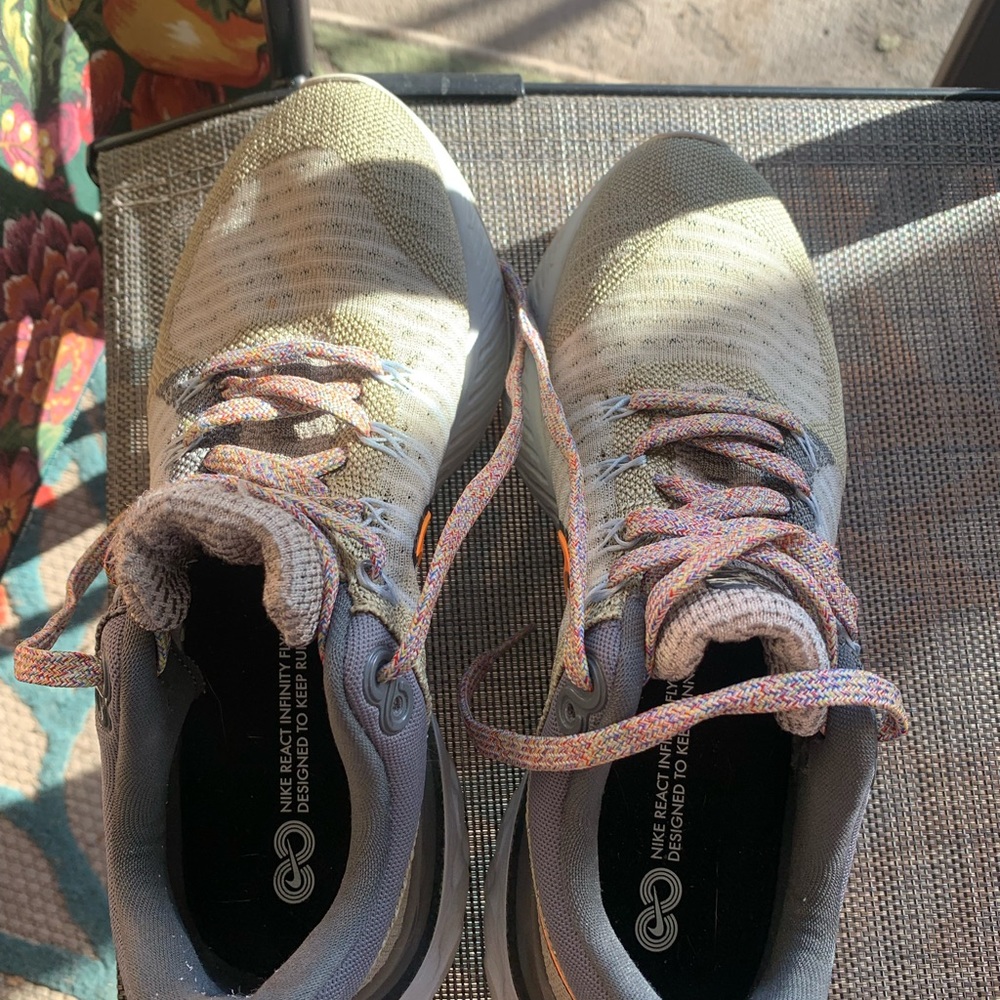 Nice Nike tennis shoes, great for hiking running or just walking around town!